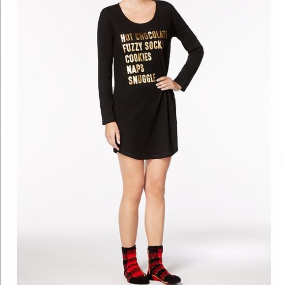 NWT Jennifer Moore Graphic Long-sleeve Sleepshirt and Socks Set Gift Set… - Picture 1 of 4